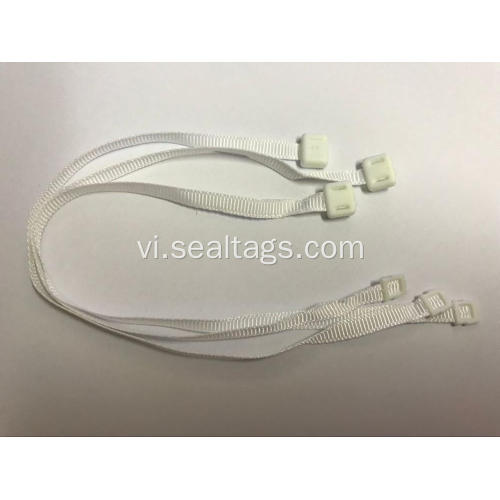 Reusage Chuỗi thẻ với dây ribbon